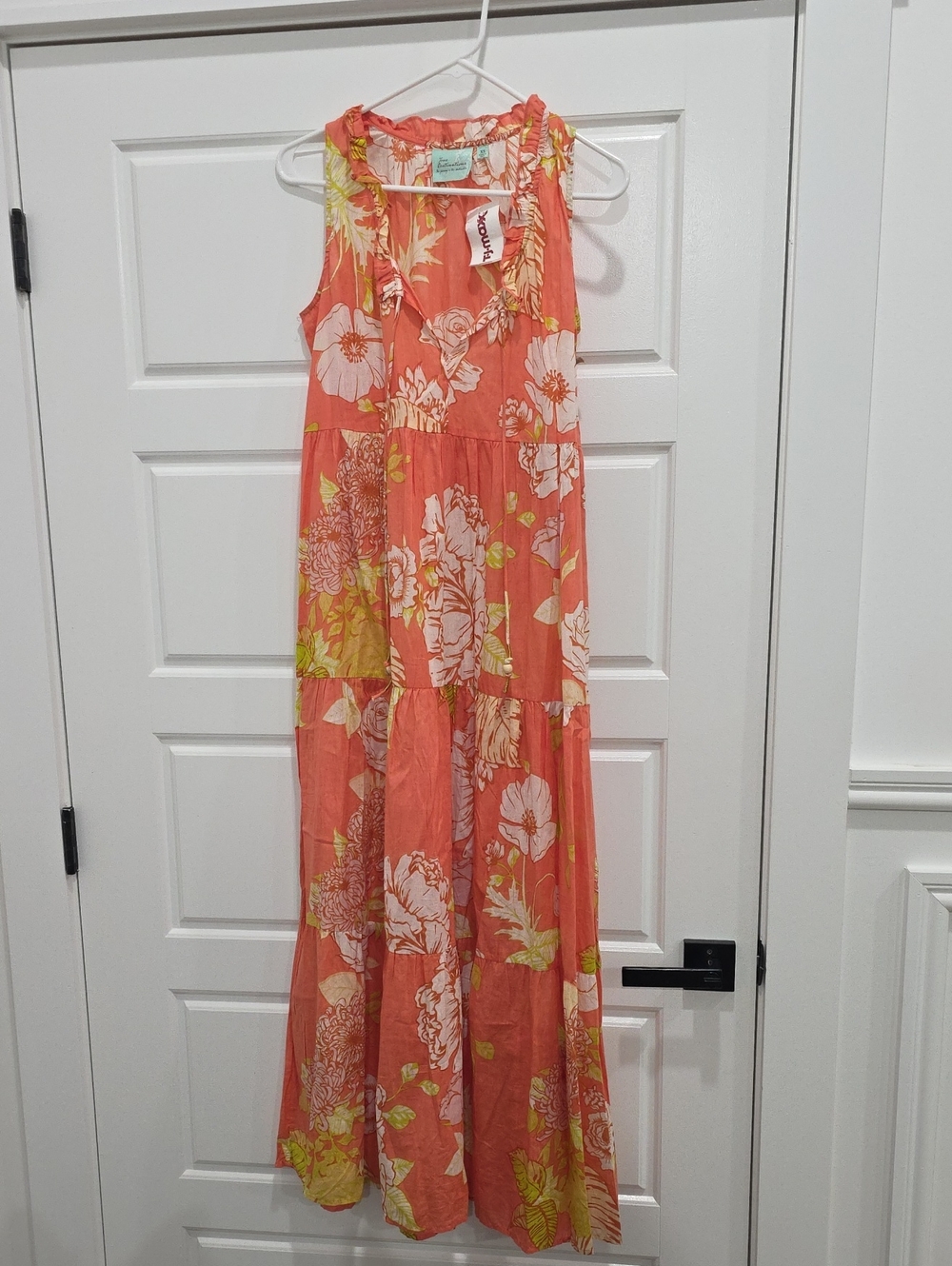 Sleeveless Coral Floral Maxi Dress XS But Fits Like A Medium